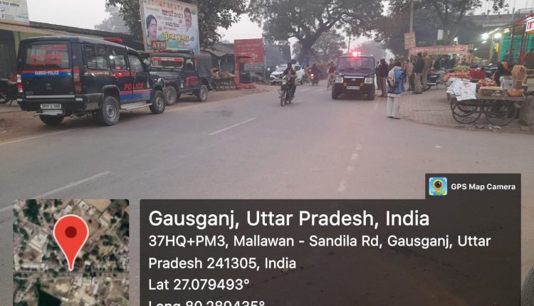 In view of the security arrangements, police station Kasimpur police force patrolled on foot under the leadership of jurisdictional officer Sandila.